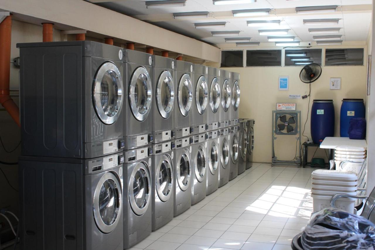 Mang Ben Dormitory Quezon City Eksteriør billede